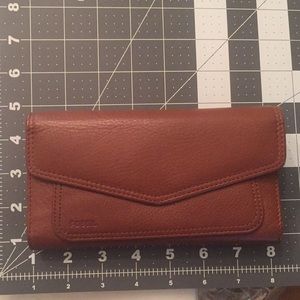 Fossil clutch/wallet
